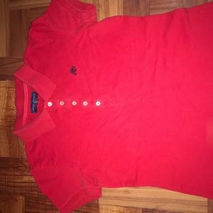 Aeropostale’s red shirt